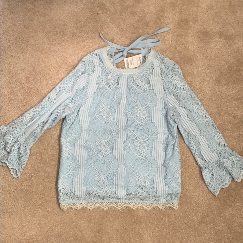 Baby blue lace long sleeve
